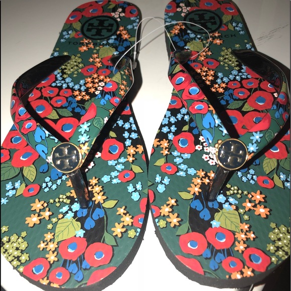 NWT Tory Burch thin flip flop in darling floral - Picture 2 of 7